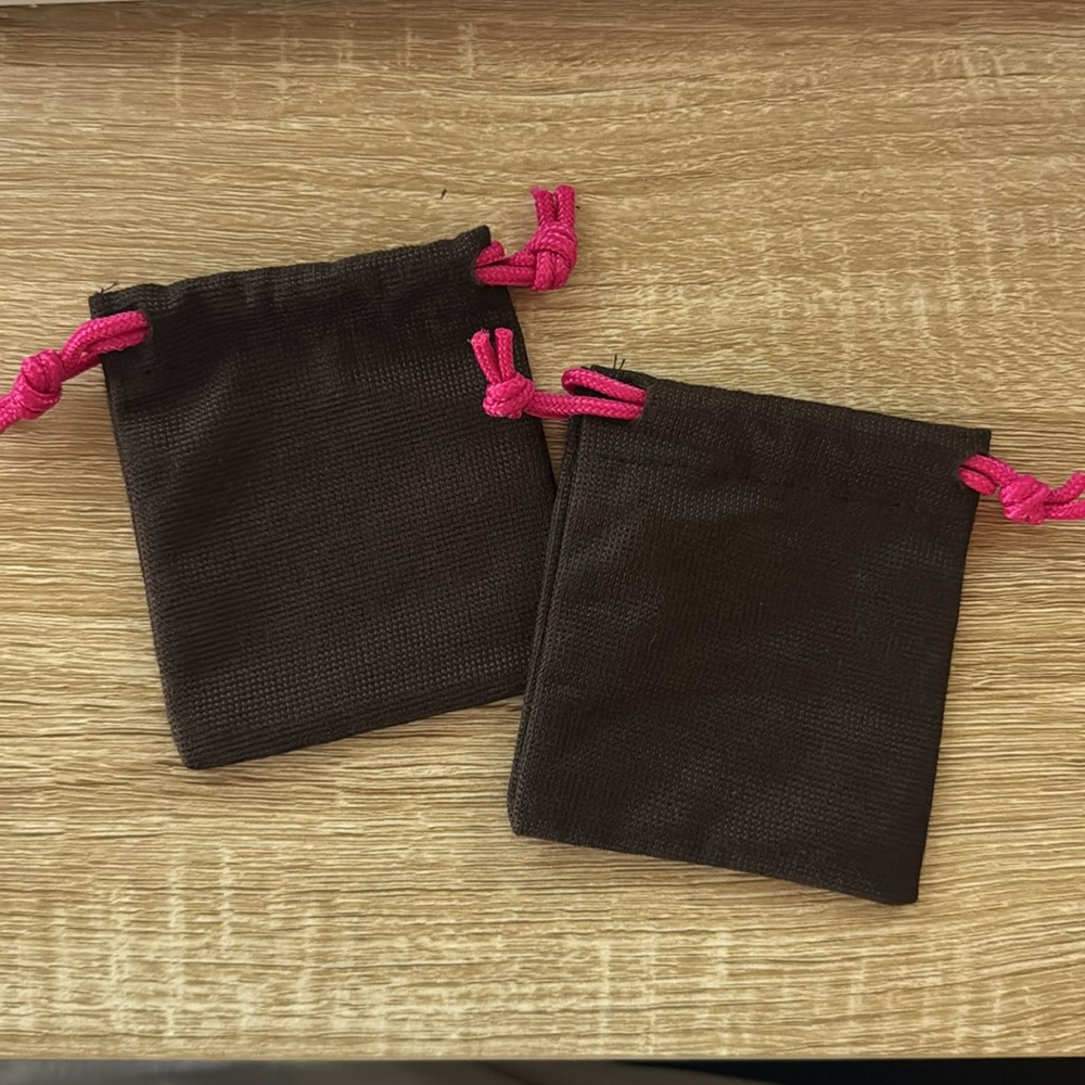 Kate Spade jewelry dust pouches - Picture 2 of 2